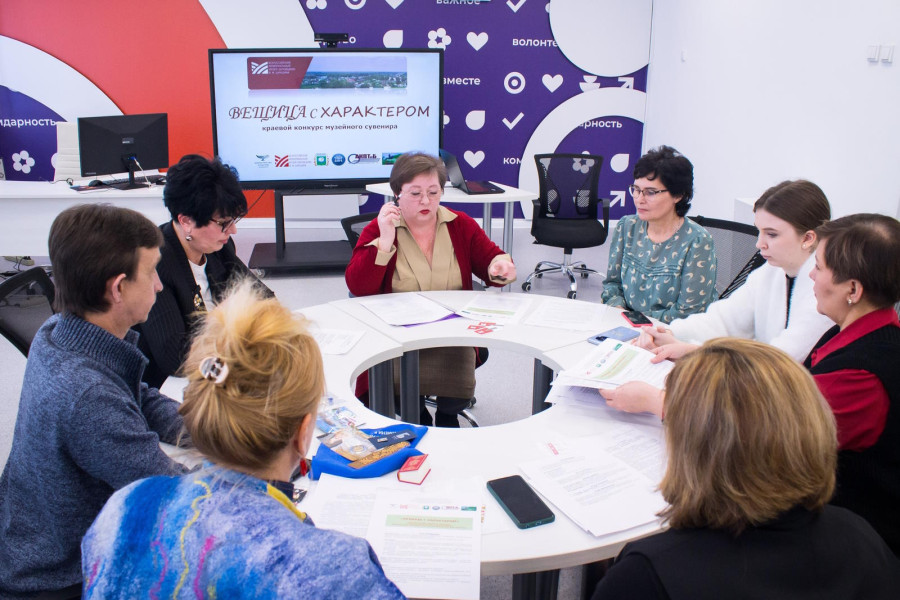 «Вещица с характером»: конкурс музейного сувенира, посвящённый юбилею музея-заповедника В.М. Шукшина